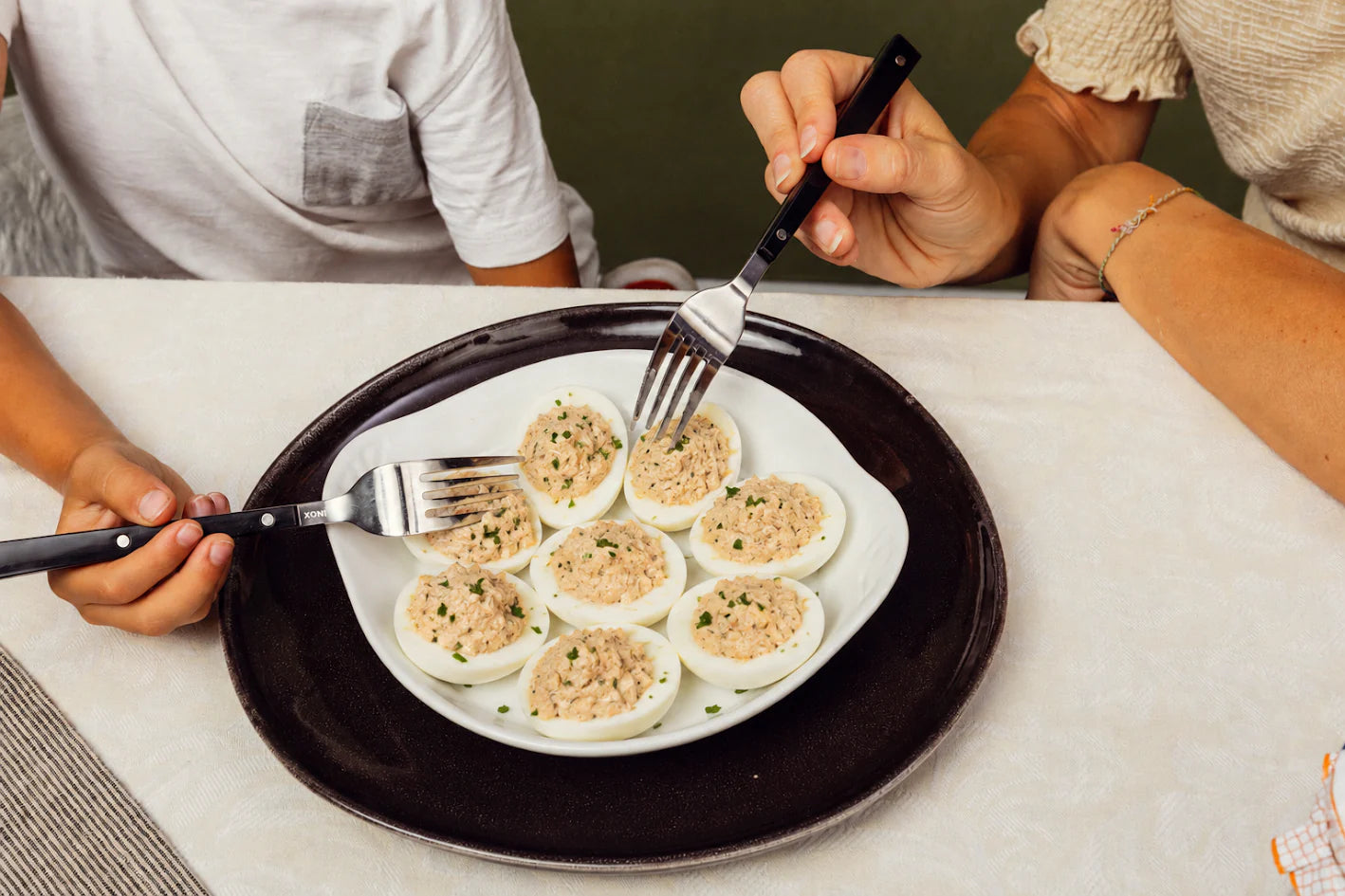 Huevos rellenos: receta fácil y completa paso a paso